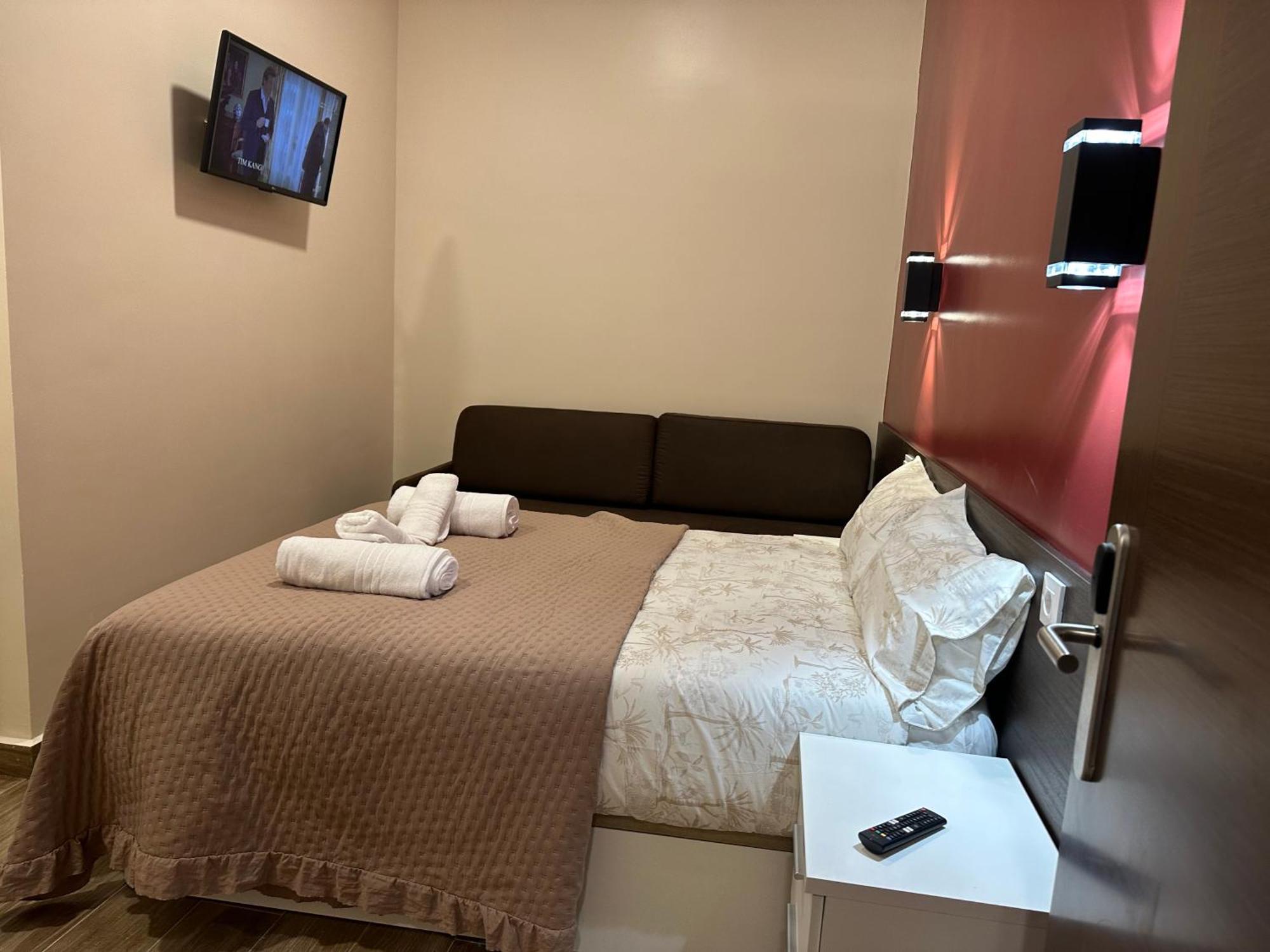 Hostal “ Infantas” Madrid Exteriér fotografie